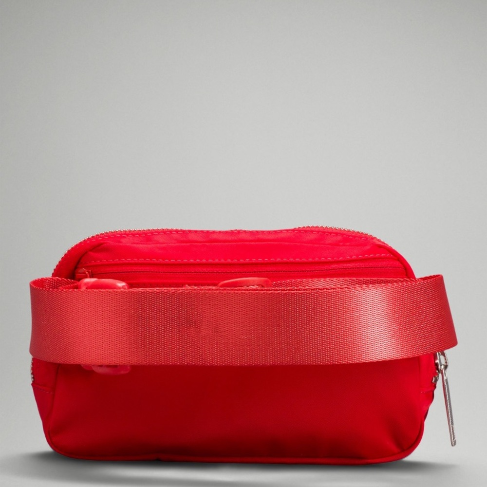 lululemon belt bag love red new with tag - Picture 3 of 10